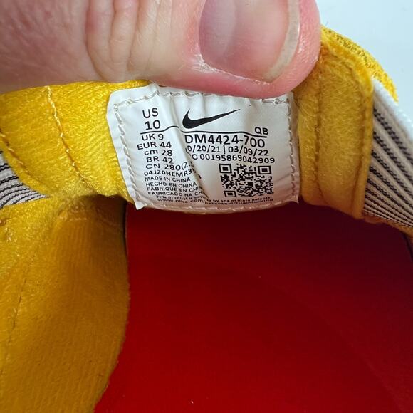 Nike SB Zoom Verona Slip PRM Men's 10 Yellow Running Athletic Shoes DM4424-700 - Picture 10 of 10